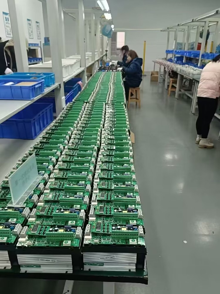 电力调解器在运行时最大电流逐步降低是为什么？？？